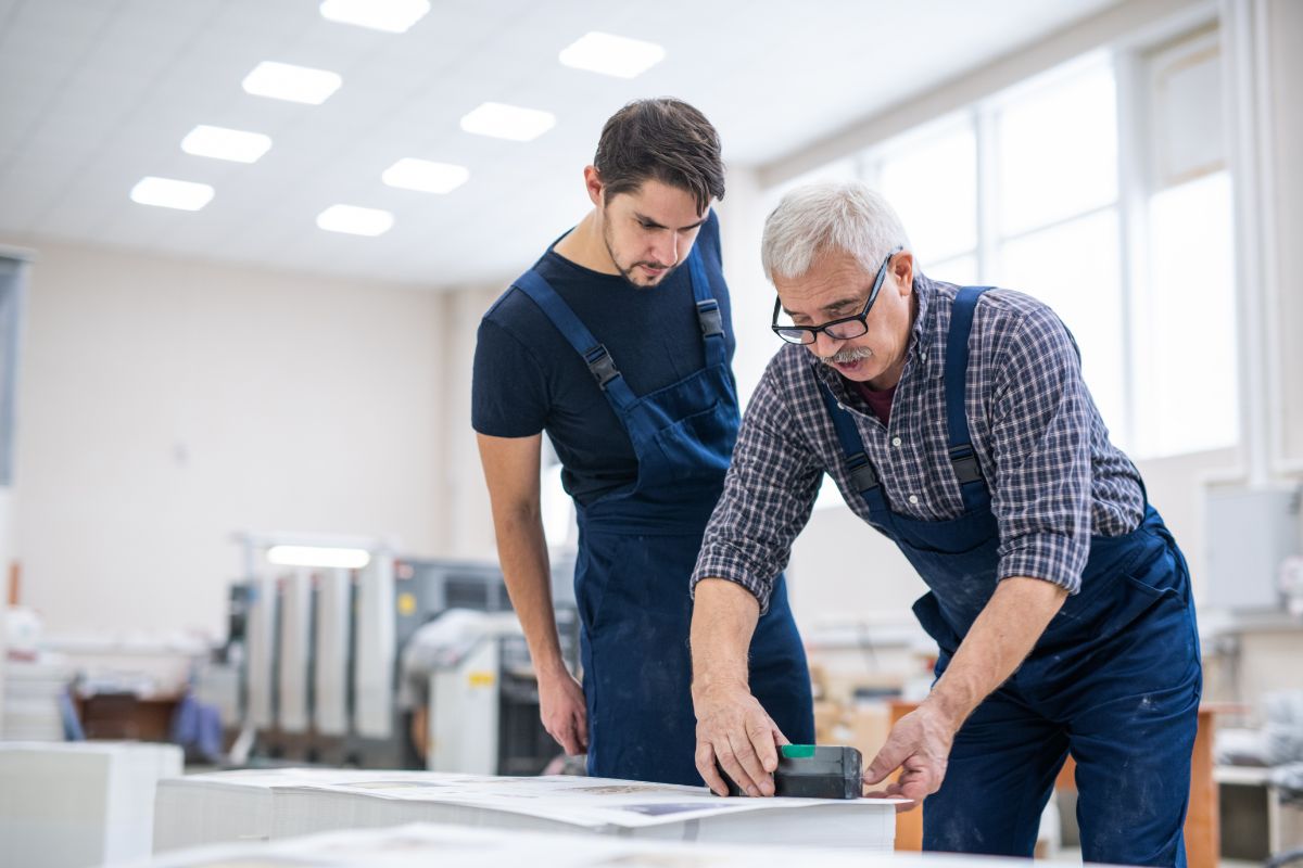 Advanced-Production-Printers Naples business examining Print Quality